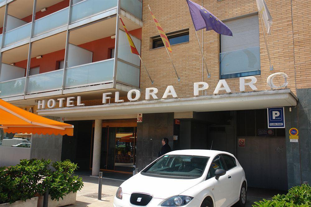 Hotel Flora Parc Castelldefels Dış mekan fotoğraf