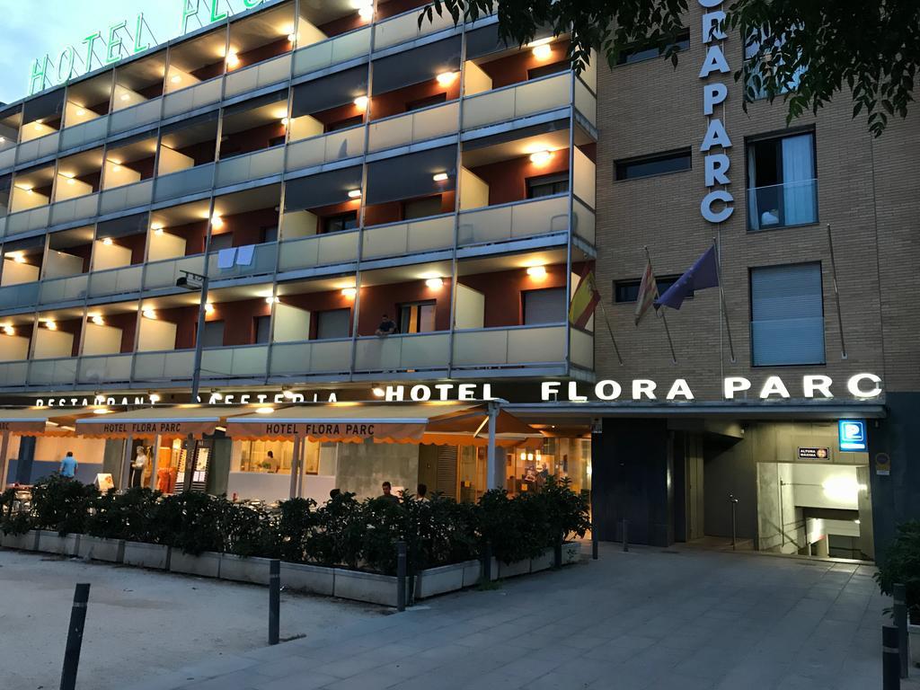 Hotel Flora Parc Castelldefels Dış mekan fotoğraf